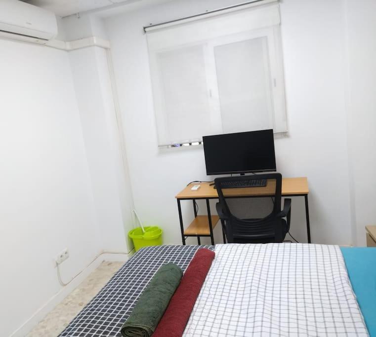Appartment As A Service. Book It Now Malaga Luaran gambar